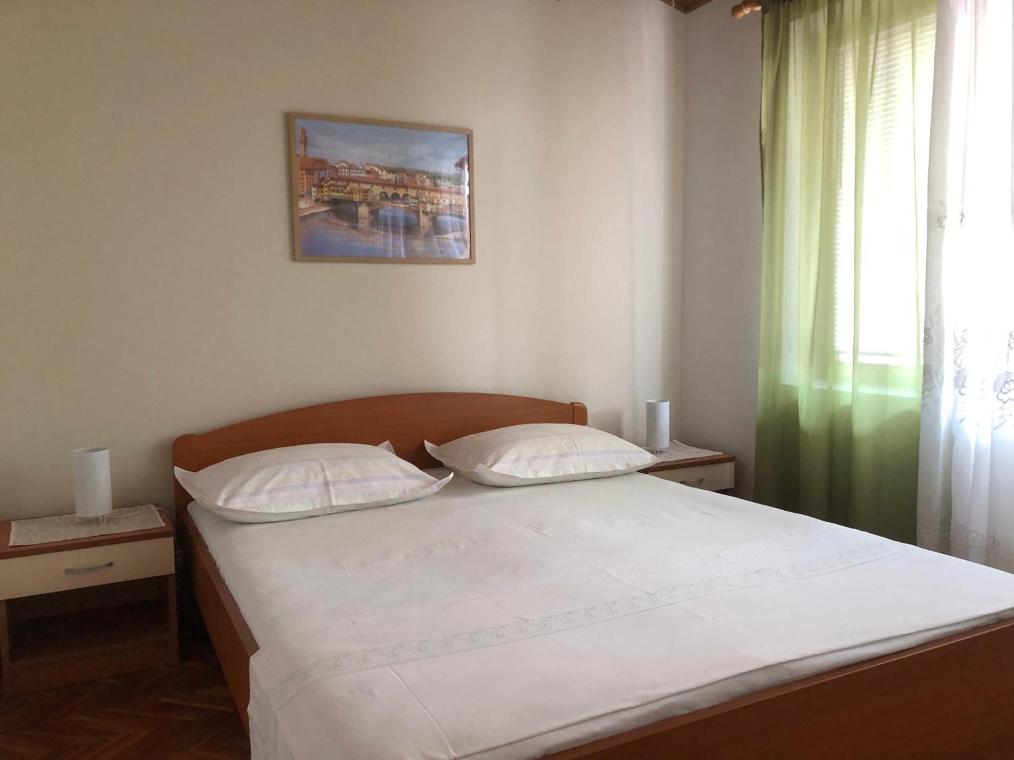 Apartments Leut Drašnice Eksteriør billede