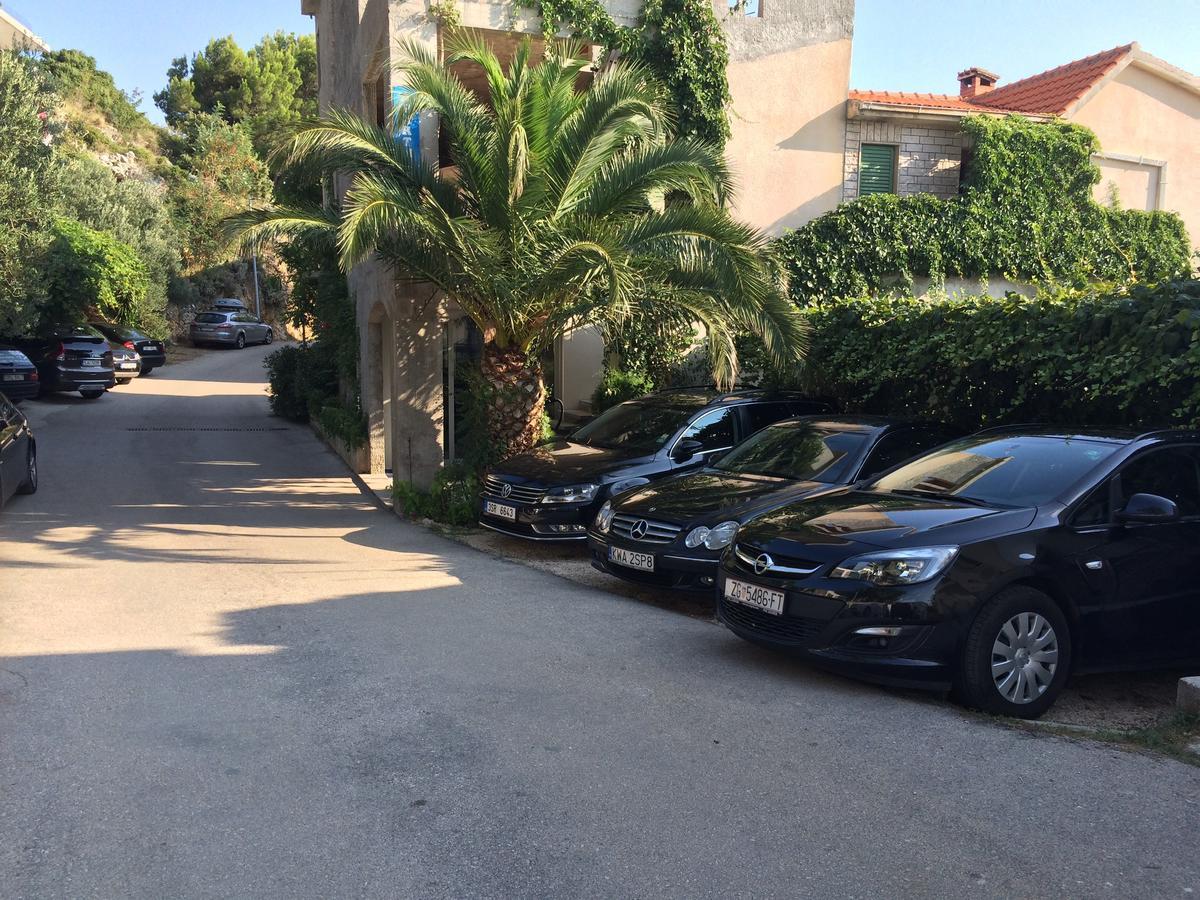 Apartments Leut Drašnice Eksteriør billede